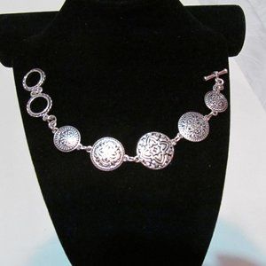 Silver tone and black adjustable tab design bracelet new